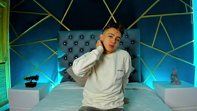 Lian Miller1  online show from 10.11.25