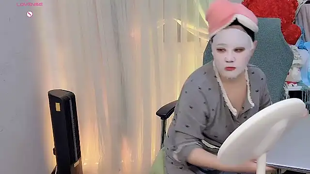 NEWONETO online show from 11.20.25