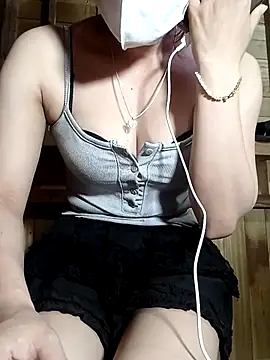 Snapshot of LenaCii chatting on 10.14.25 LenaCii online show from 10.14.25