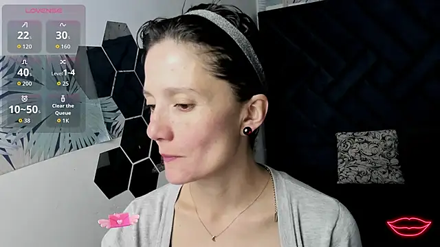 Valery More   online show from 01.09.26