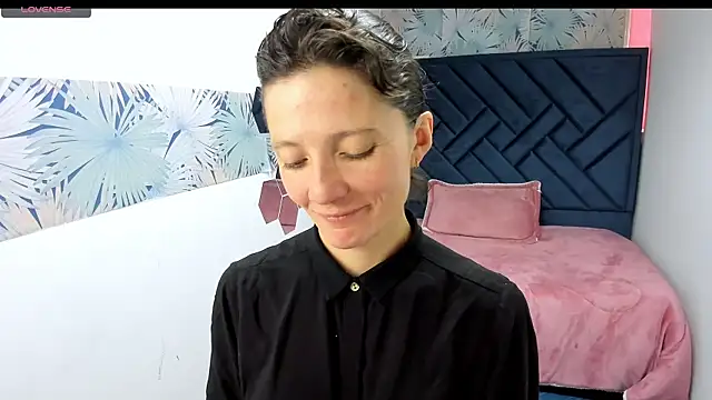 Valery More   online show from 03.02.26