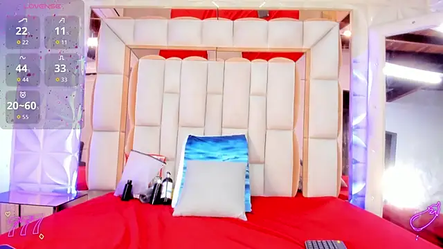 violet milleer online show from 04.17.26