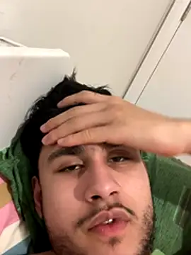 Snapshot of adgymwear1 chatting on 12.04.25 adgymwear1 online show from 12.04.25