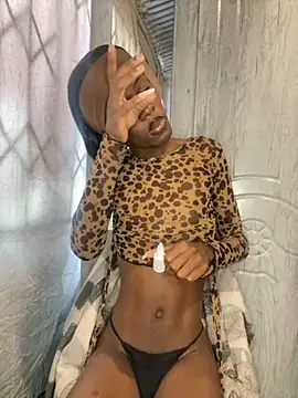 Snapshot of gingergirl67_ chatting on 11.25.25 gingergirl67 online show from 11.25.25