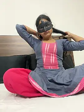 Snapshot of TeluguIshu_teen20 chatting on 02.02.26 TeluguIshu teen20 online show from 02.02.26