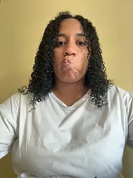 Snapshot of jesicamonroe44 chatting on 10.20.25 jesicamonroe44 online show from 10.20.25