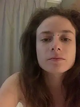 Snapshot of GoldenPussy1329 chatting on 02.26.26 GoldenPussy1329 online show from 02.26.26