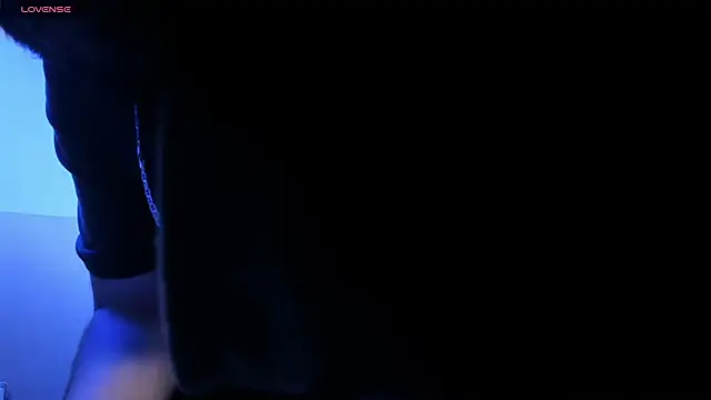 VynnyBlacke  online show from 10.17.25