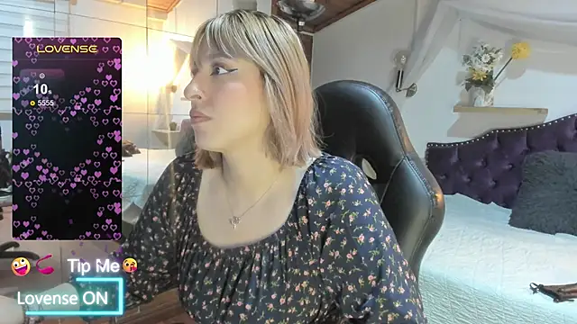 sophialyh 1 online show from 02.21.26