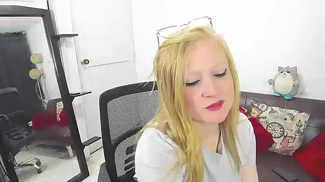 AliceCat 01 online show from 02.08.26