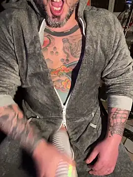 Snapshot of marcotatuatooo chatting on 01.18.26 marcotatuatooo online show from 01.18.26