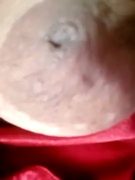 Hotmommax online show from 02.04.26