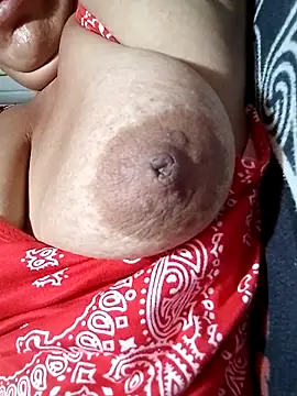 Hotmommax online show from 02.23.26