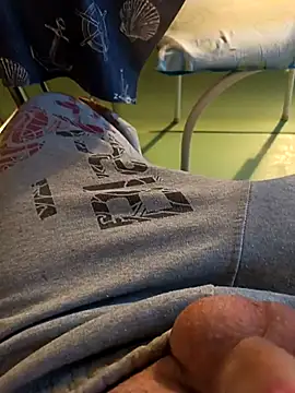 Snapshot of SugaryFinder1 chatting on 02.12.26 SugaryFinder1 online show from 02.12.26