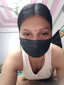 Snapshot of Tanya-905 chatting on 04.15.26 Tanya-905 online show from 04.15.26