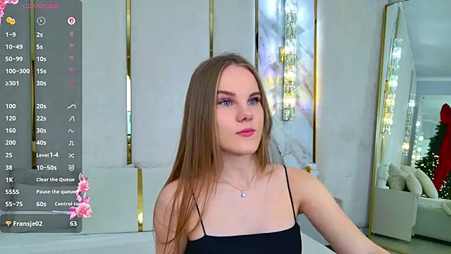 Lili Lohan online show from 11.24.25