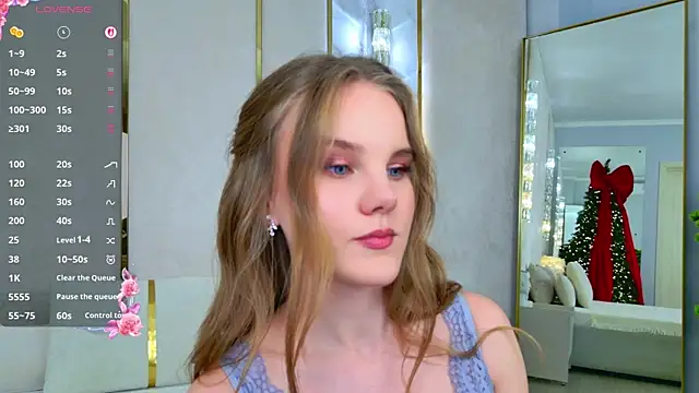 Lili Lohan online show from 11.28.25