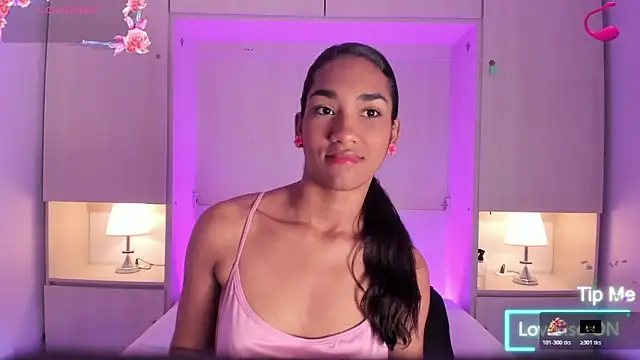 AnahiCollins online show from 03.05.26