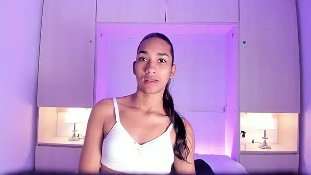 AnahiCollins online show from 03.06.26