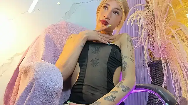 Mila Leon online show from 07.12.26