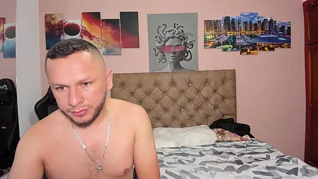 Snapshot of scarlett_vex chatting on 10.09.25 scarlett vex online show from 10.09.25