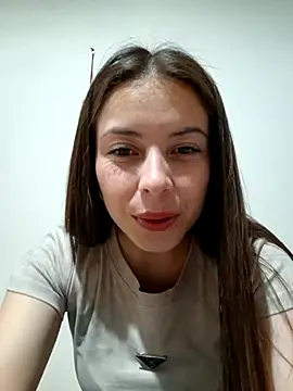 EmmaValencia  online show from 10.21.25