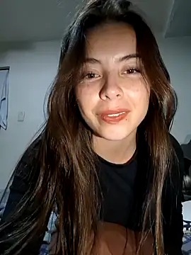 EmmaValencia  online show from 11.05.25