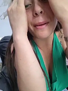 EmmaValencia  online show from 04.07.26