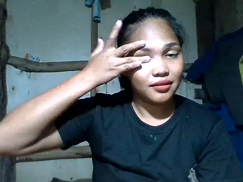 Snapshot of sweetlexypinay19 chatting on 04.15.26 sweetlexypinay19 online show from 04.15.26
