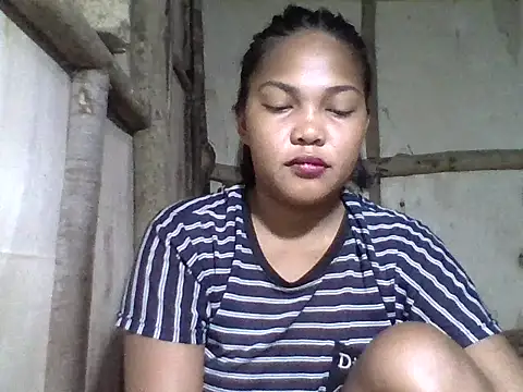 Snapshot of sweetlexypinay19 chatting on 05.13.26 sweetlexypinay19 online show from 05.13.26