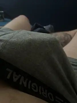 Snapshot of UnitedMap1 chatting on 10.22.25 UnitedMap1 online show from 10.22.25