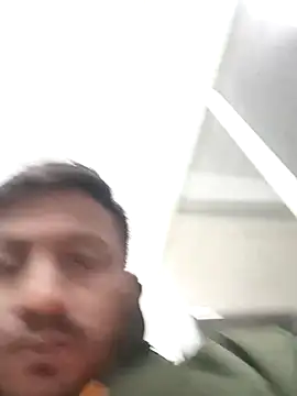 Snapshot of SlipperyRebound0 chatting on 12.16.25 SlipperyRebound0 online show from 12.16.25