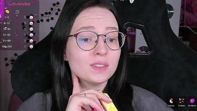 Snapshot of power_robynn chatting on 02.16.26 power robynn online show from 02.16.26