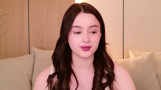 Snapshot of EvaSwen chatting on 06.14.26 EvaSwen online show from 06.14.26