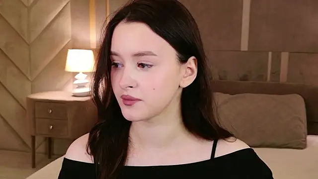 Snapshot of EvaSwen chatting on 06.15.26 EvaSwen online show from 06.15.26