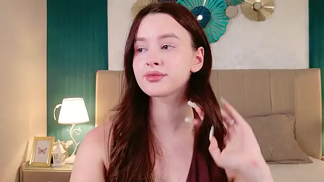 Snapshot of EvaSwen chatting on 07.19.26 EvaSwen online show from 07.19.26
