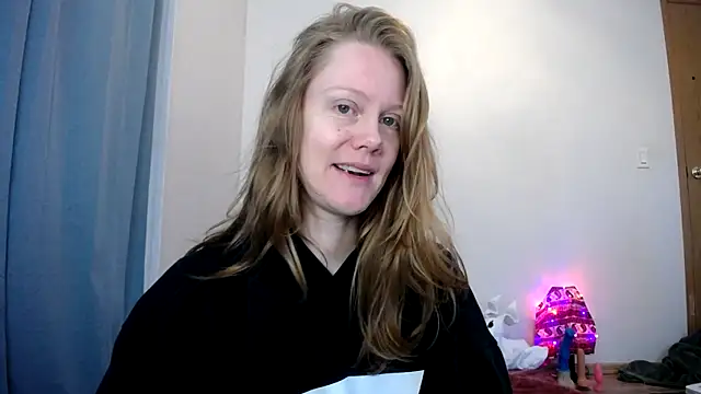 naughtyfox89 online show from 10.16.25