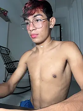 Snapshot of cherub_ chatting on 02.13.26 cherub online show from 02.13.26