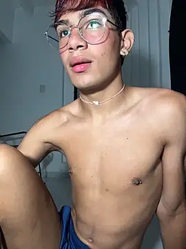 Snapshot of cherub_ chatting on 02.21.26 cherub online show from 02.21.26