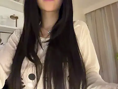 Snapshot of xiaowan_x chatting on 12.04.25 xiaowan x online show from 12.04.25