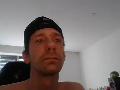 Snapshot of LoyalDoggie chatting on 07.17.26 LoyalDoggie online show from 07.17.26