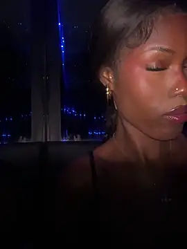 Snapshot of StarElexis chatting on 12.02.25 StarElexis online show from 12.02.25