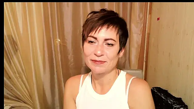 Snapshot of Ashley_Brookss chatting on 10.02.25 Ashley Brookss online show from 10.02.25