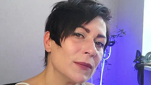 Snapshot of Ashley_Brookss chatting on 11.22.25 Ashley Brookss online show from 11.22.25