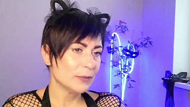 Snapshot of Ashley_Brookss chatting on 11.29.25 Ashley Brookss online show from 11.29.25