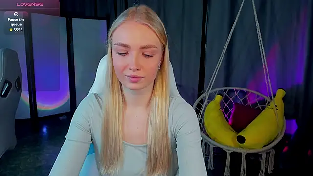 TessaGrays online show from 02.01.26