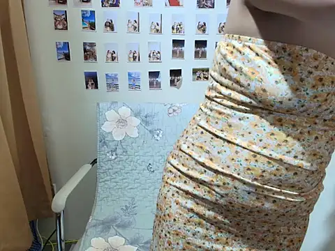 Snapshot of Hot_Athena99x chatting on 06.19.26 Hot Athena99x online show from 06.19.26