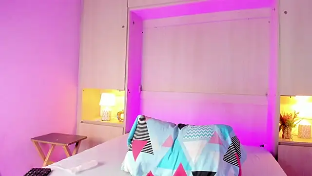 Snapshot of ChloeWiillow chatting on 11.06.25 ChloeWiillow online show from 11.06.25