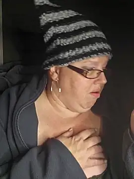 Budd Bunney online show from 10.21.25