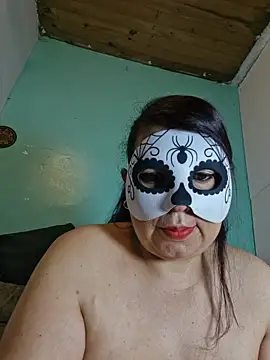 Snapshot of KinkySecretSlut chatting on 11.19.25 KinkySecretSlut online show from 11.19.25